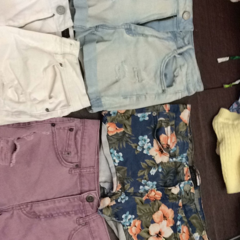 Used size 4 Aeropostale shorts